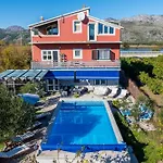 Book Apartment Opuzen (Dubrovnik-Neretva)
