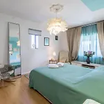 Book Opuzen (Dubrovnik-Neretva)