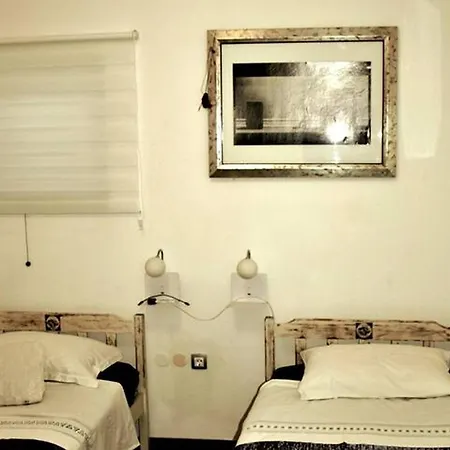 Book Apartment *