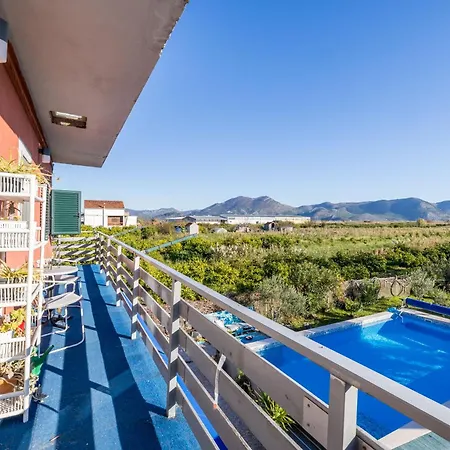 Book Apartment Opuzen (Dubrovnik-Neretva)