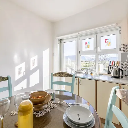 Apartment Book Opuzen (Dubrovnik-Neretva)
