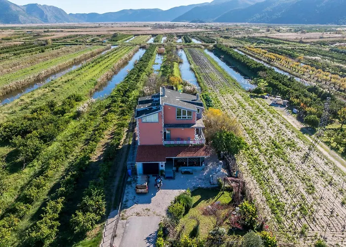 Apartment Book Opuzen (Dubrovnik-Neretva)