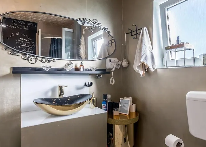 Book Apartment
