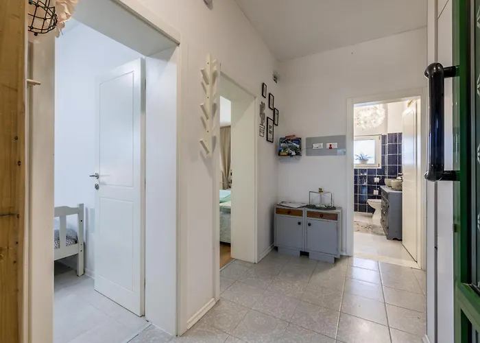 Apartment Book Opuzen (Dubrovnik-Neretva)