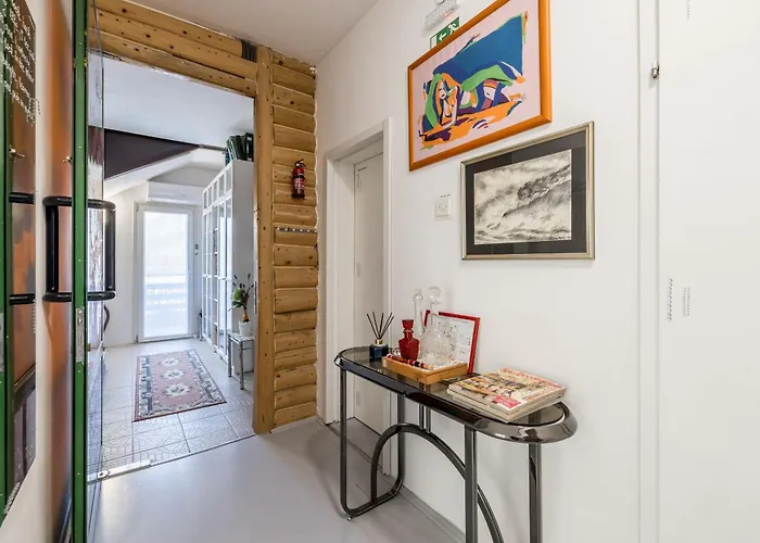 Apartment Book *